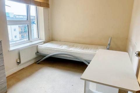 2 bedroom flat for sale, Clarkson Court, Hatfield AL10