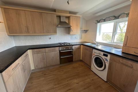 2 bedroom flat to rent, Buckland Close, Bideford, Devon