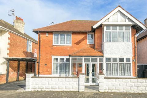 4 bedroom detached house for sale, Marine Avenue, Skegness PE25