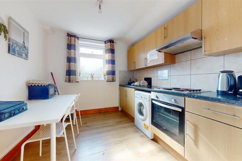 1 bedroom property to rent, High Road, Willesden Green NW10