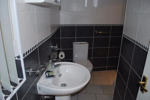 1 bedroom flat to rent, Queen Street, WITHERNSEA