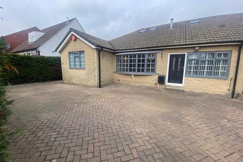 4 bedroom semi-detached bungalow to rent, Church Lane, Newsome, Huddersfield