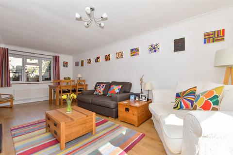 3 bedroom terraced house for sale, Bryant Close, Nettlestead, Kent