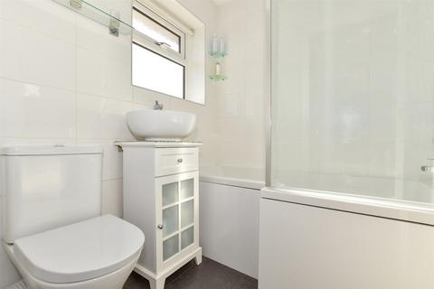 21 Bryant Close, Nettlestead, Maidstone, ME18 5EX