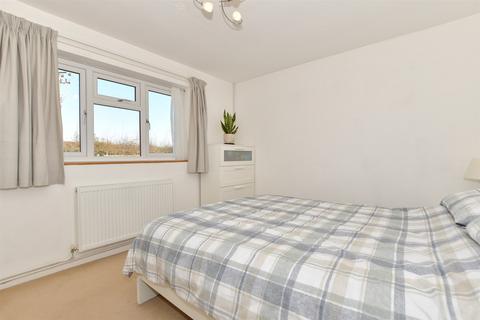 21 Bryant Close, Nettlestead, Maidstone, ME18 5EX