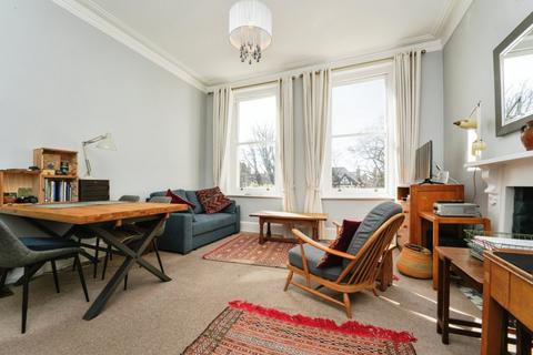 1 bedroom apartment for sale, Queens Road, Cheltenham, Gloucestershire, GL50