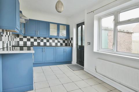 3 bedroom terraced house for sale, Longford Grove, Hull, HU9 4NA