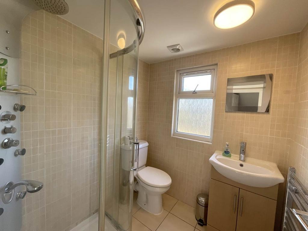 Bathroom 3