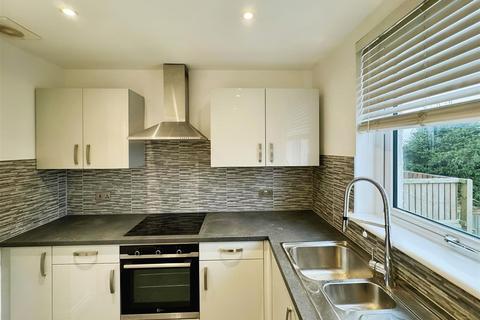 2 bedroom flat to rent, Carleith Avenue, Clydebank G81