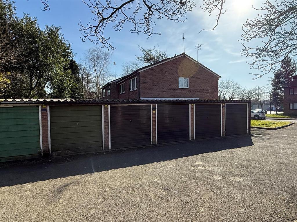 CC16 Garage.jpg