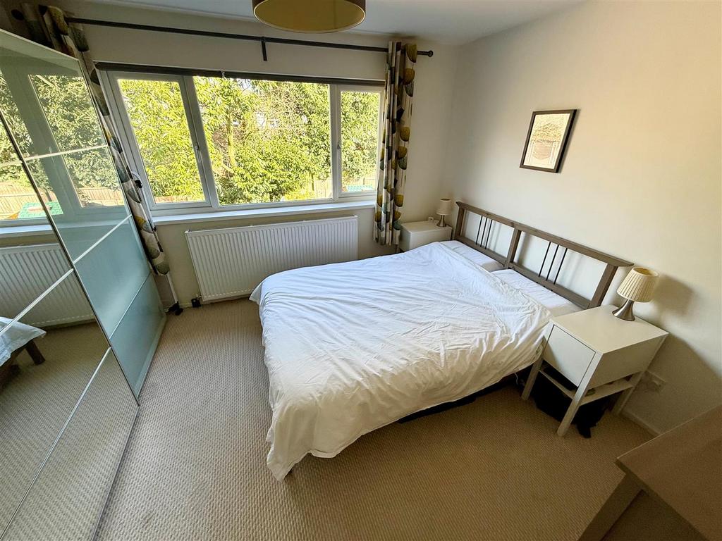 CC16 Bed1.jpg