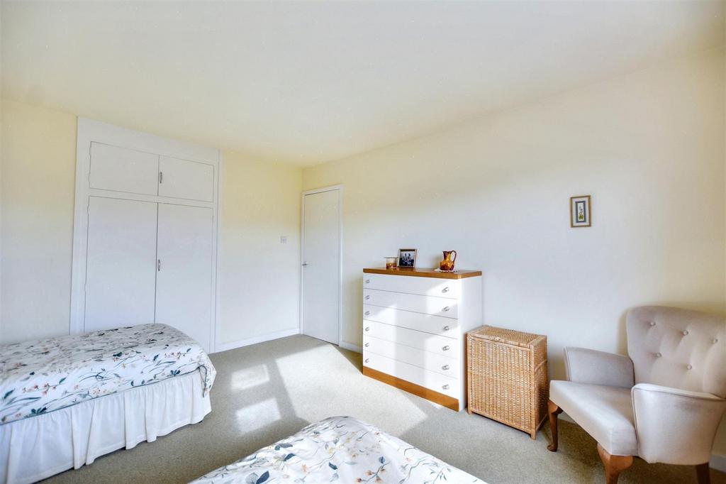 Bedroom 1 2.jpeg