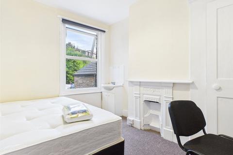 1 bedroom terraced house to rent, Osborne Road, Brighton, BN1