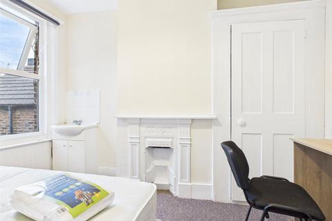 1 bedroom terraced house to rent, Osborne Road, Brighton, BN1