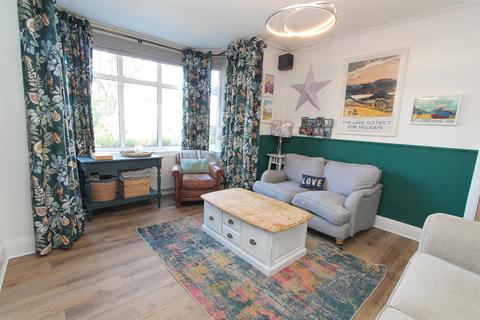 54 Upland Road, Sutton, SM2 5JE