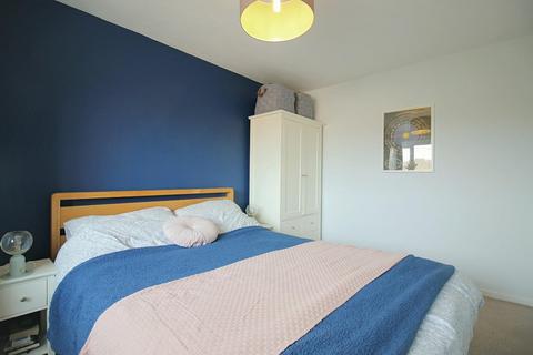 103 Springbank Close, Farsley, Pudsey, LS28 5TP