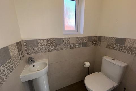 2 bedroom semi-detached house to rent, Barley Road, Burton-on-Trent, Staffordshire, DE13