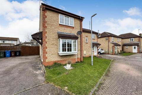 37 Waltham Close, Corby, NN17 2YG