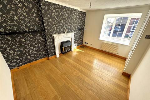 37 Waltham Close, Corby, NN17 2YG