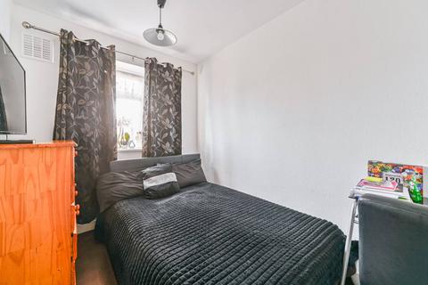 2 bedroom flat for sale, Streatham High Road,, Streatham Hill, London, SW16