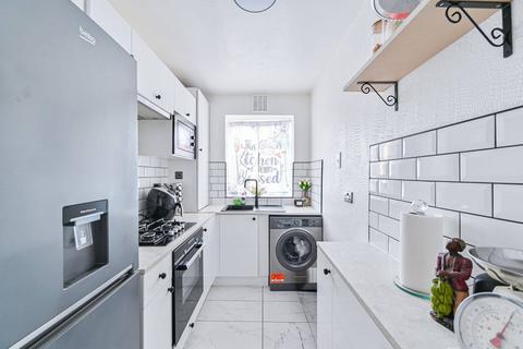 2 bedroom flat for sale, Streatham High Road,, Streatham Hill, London, SW16