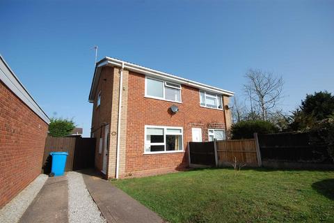 2 bedroom semi-detached house to rent, 85b Common Road, Wombourne