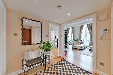 3 bedroom flat for sale, Rutland Gate, Knightsbridge, London