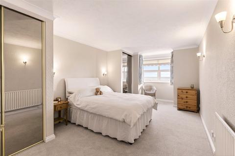 2 bedroom flat for sale, West Parade, Worthing, West Sussex, BN11