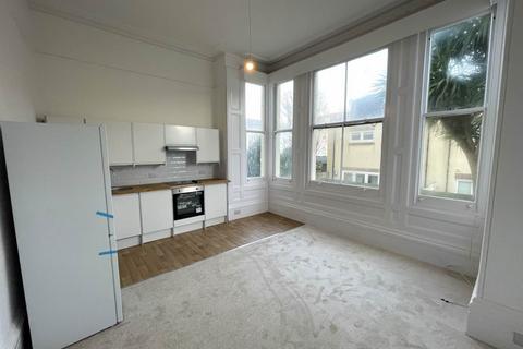 2 bedroom flat to rent, St Aubyns, Hove,