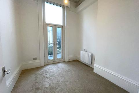 2 bedroom flat to rent, St Aubyns, Hove,