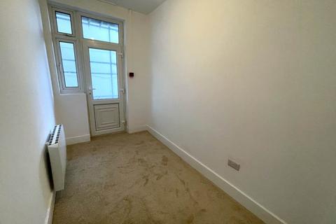 2 bedroom flat to rent, St Aubyns, Hove,