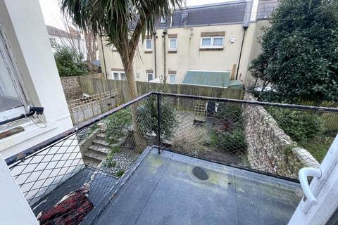 2 bedroom flat to rent, St Aubyns, Hove,