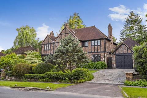 5 bedroom detached house for sale, Pine Grove, Totteridge