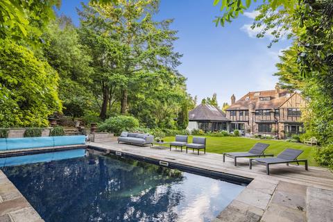 Pine Lodge Pine Grove, London, N20 8LA