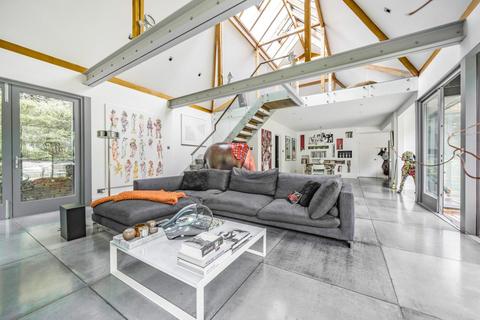Pine Lodge Pine Grove, London, N20 8LA