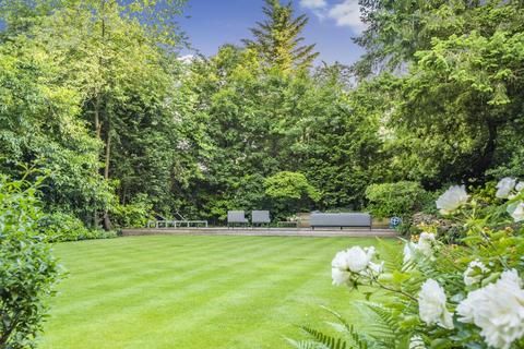 Pine Lodge Pine Grove, London, N20 8LA