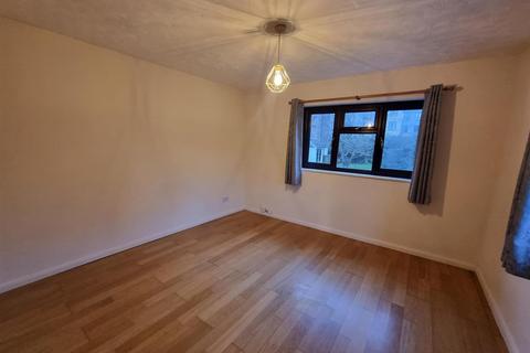 1 bedroom terraced house for sale, Peacock Mews, Maidstone ME16