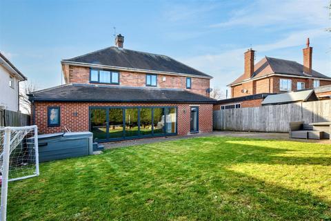 4 bedroom detached house for sale, Wilsthorpe Road, Long Eaton