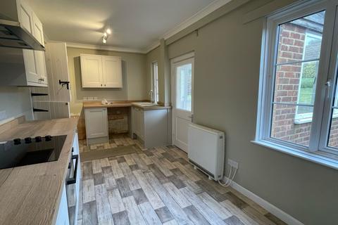 2 bedroom end of terrace house to rent, Heytesbury, Warminster, Wiltshire, BA12