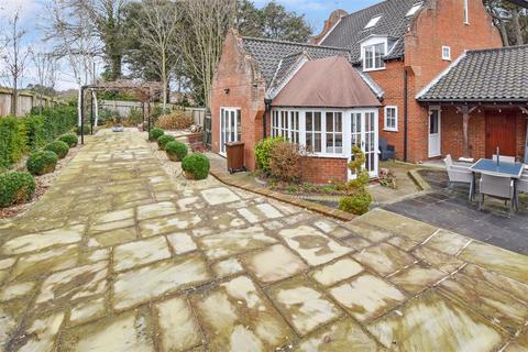 5 bedroom detached house for sale, The Croft, Cromer