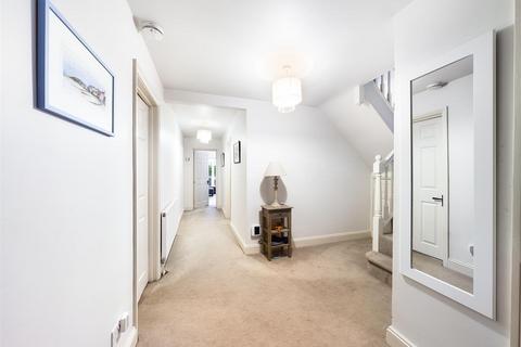 5 bedroom detached house for sale, The Croft, Cromer