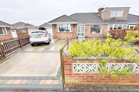 3 bedroom semi-detached bungalow for sale, St. Peters Crescent, Humberston, Grimsby, N.E. Lincs, DN36 4DH