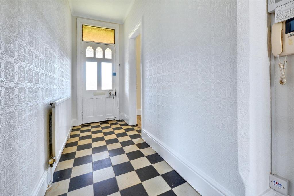 Entrance Hall 2.jpeg