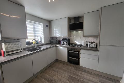 2 bedroom terraced house for sale, Fenn Street, Hulme, Manchester.  M15 5FL