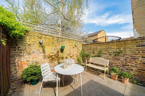 9 Tolson Road, Isleworth, TW7 7AE