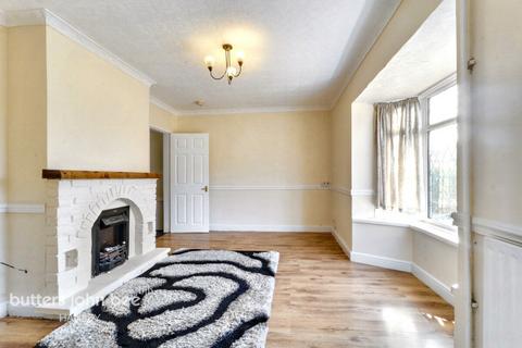 3 bedroom townhouse for sale, Triner Place, Norton, Stoke-On-Trent ST6 8LE