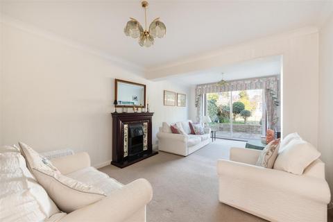 4 bedroom semi-detached house for sale, Sheringham Avenue, London N14