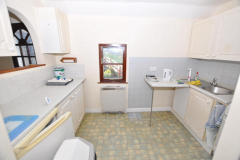 1 bedroom flat for sale, 23 High Street, Bancyfelin, Carmarthen