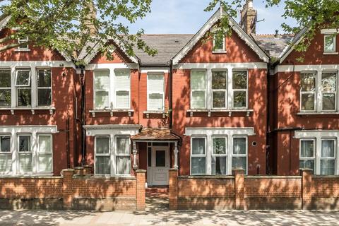 2 bedroom flat for sale, Cavendish Road, London SW12