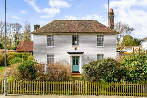 5 bedroom link detached house for sale